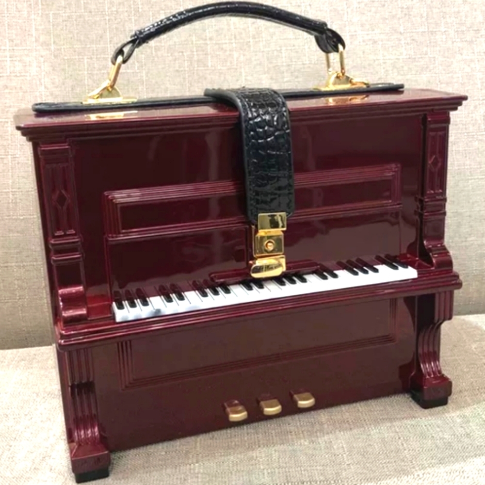 Pianos  purse /keys 🎹